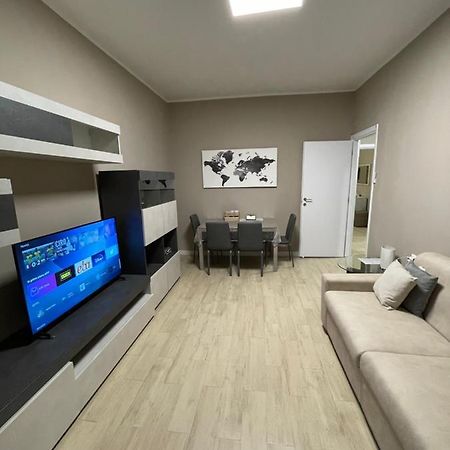 Casa Iris Apartment Rozzano Luaran gambar