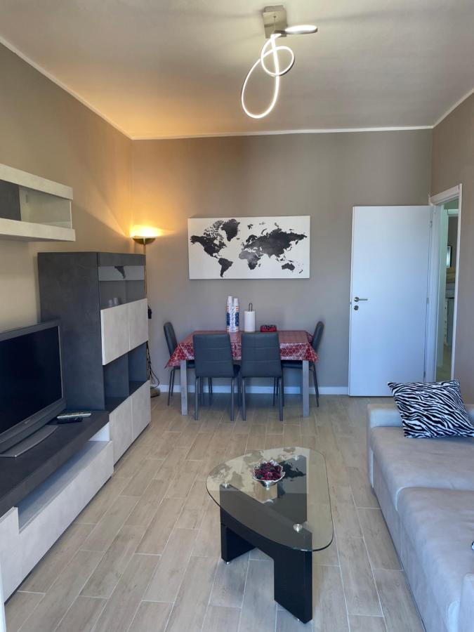 Casa Iris Apartment Rozzano Luaran gambar