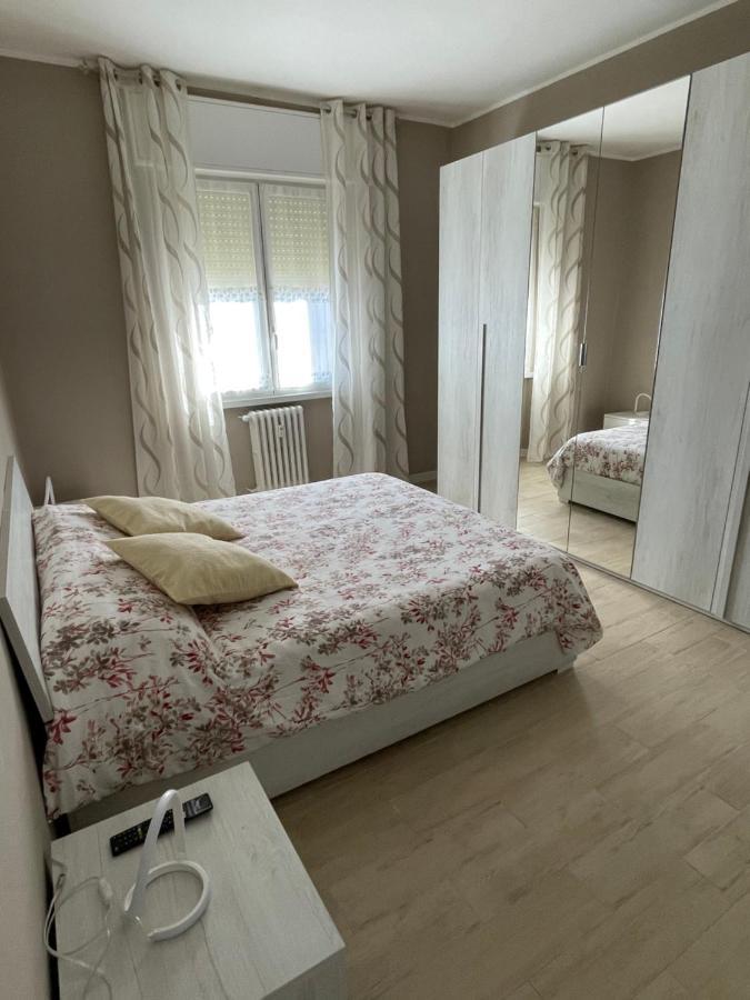 Casa Iris Apartment Rozzano Luaran gambar