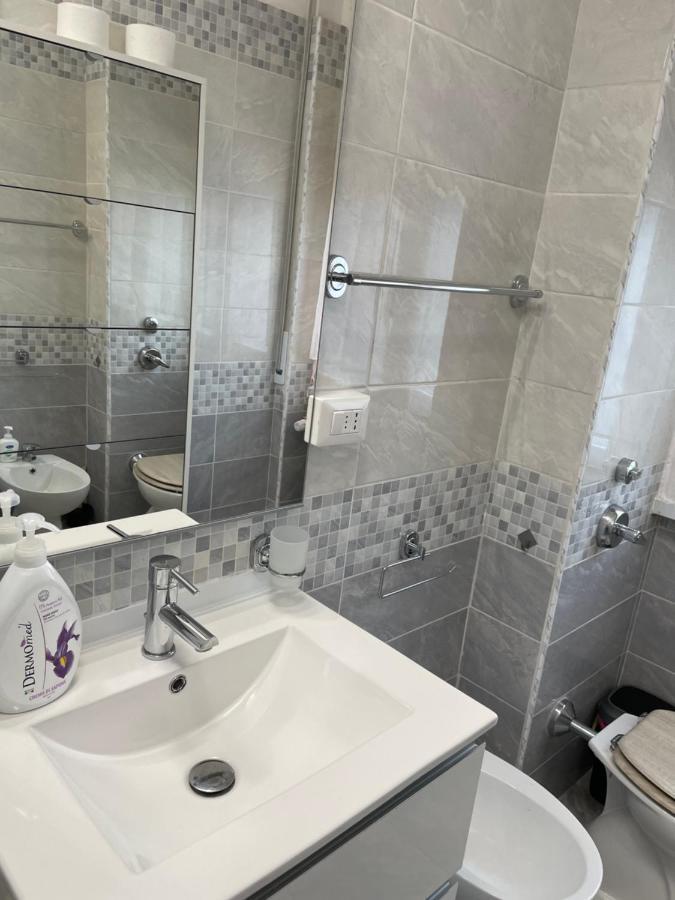Casa Iris Apartment Rozzano Luaran gambar