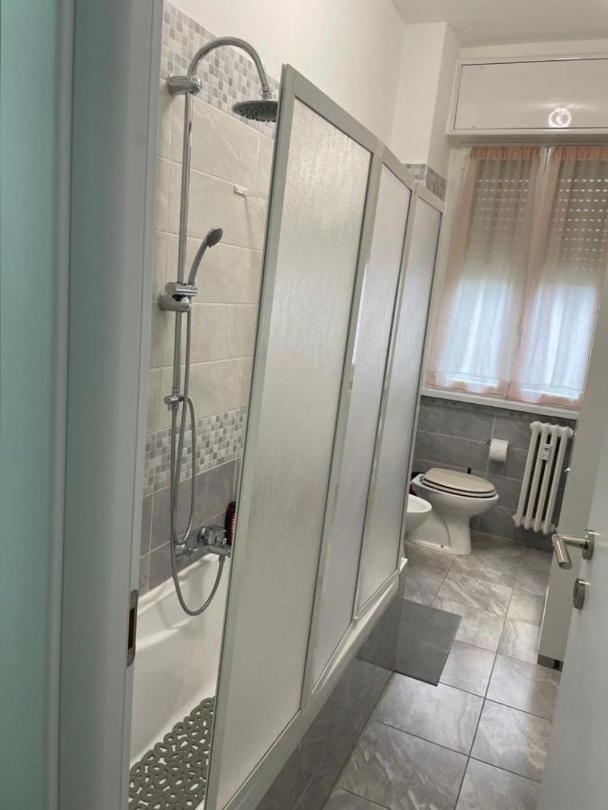 Casa Iris Apartment Rozzano Luaran gambar