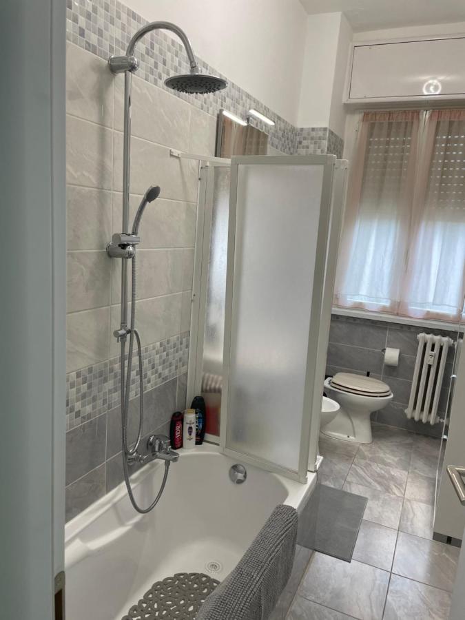 Casa Iris Apartment Rozzano Luaran gambar